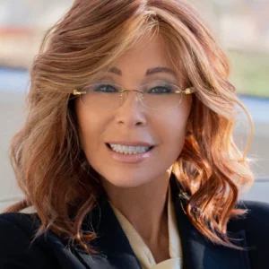 Simmer Elite Synthetic Lace Front Wig